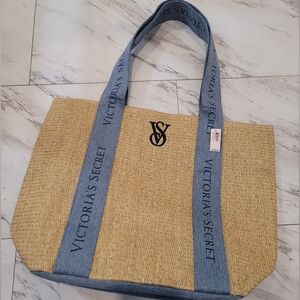 NEW with tag. Victoria's Secret bag